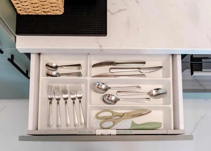 דירה Olive Tree With Parking 3 Minutes Walk To The Năvodari