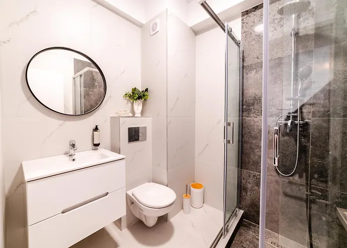 דירה Olive Tree With Parking 3 Minutes Walk To The *