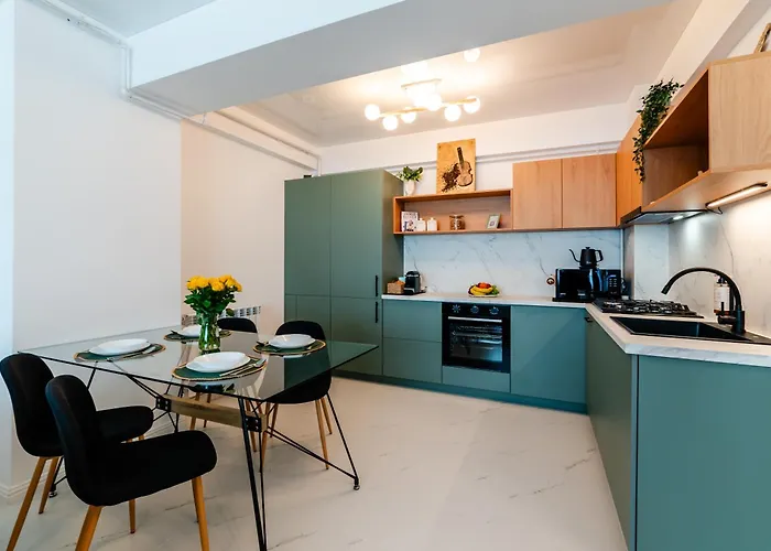 Olive Tree With Parking 3 Minutes Walk To The דירה *