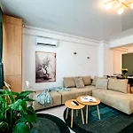 Apartament Olive Tree With Parking 3 Minutes Walk To The