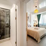 Apartamento Olive Tree With Parking 3 Minutes Walk To The