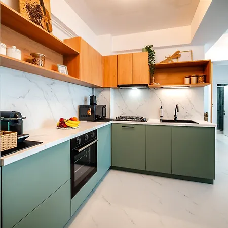 Olive Tree With Parking 3 Minutes Walk To The Apartman *