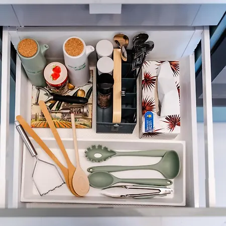 Olive Tree With Parking 3 Minutes Walk To The Năvodari