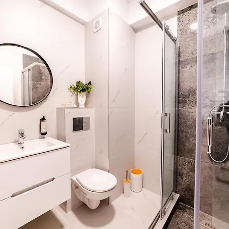 Apartman Olive Tree With Parking 3 Minutes Walk To The *