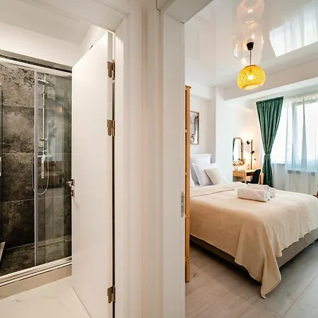 Apartman Olive Tree With Parking 3 Minutes Walk To The
