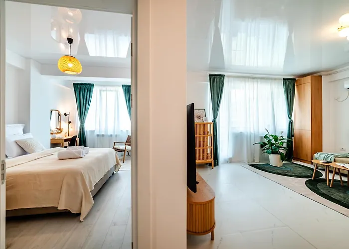 Olive Tree With Parking 3 Minutes Walk To The شقة