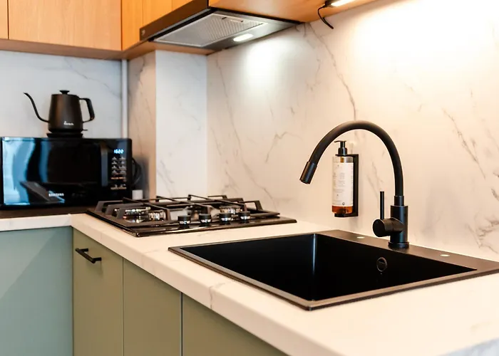 Olive Tree With Parking 3 Minutes Walk To The شقة Năvodari