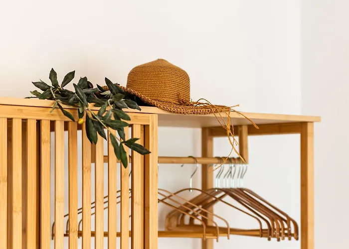 Olive Tree With Parking 3 Minutes Walk To The * Năvodari