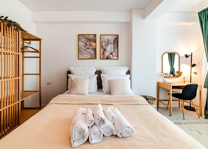 Olive Tree With Parking 3 Minutes Walk To The شقة *