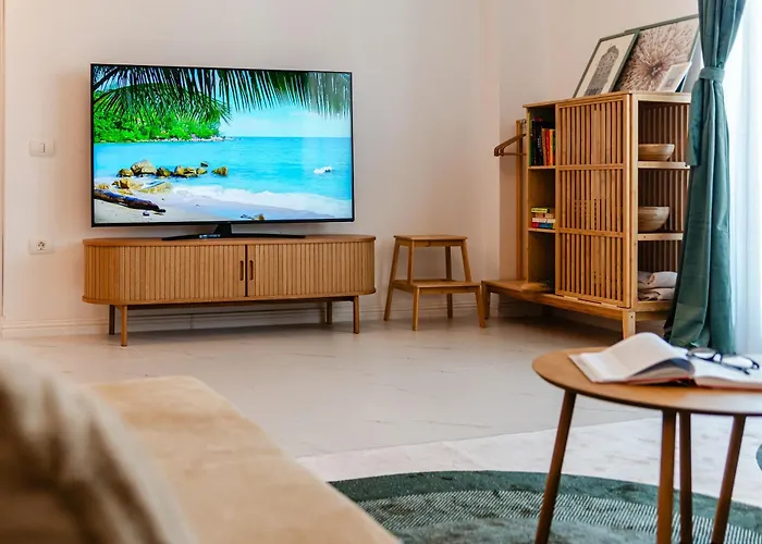 Διαμέρισμα Olive Tree With Parking 3 Minutes Walk To The *